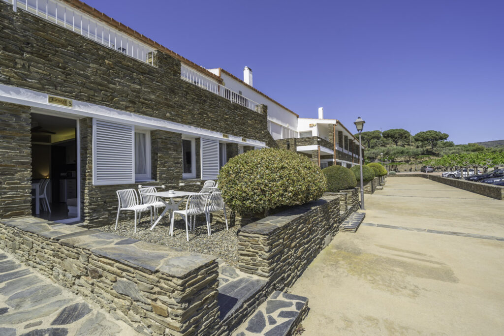 Studio Lateral sea view